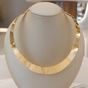 Colar dourado liso largo 2615