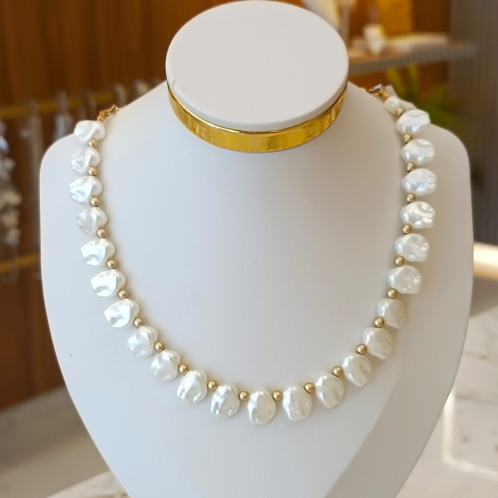 Colar pérolas plastico P 2857