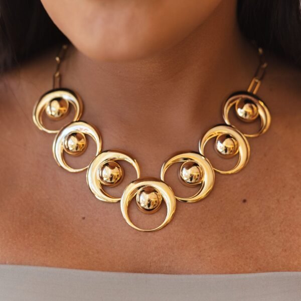 Colar dourado aura 7 luas 3101
