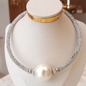 Colar tubo strass branco pingente pérola 3717