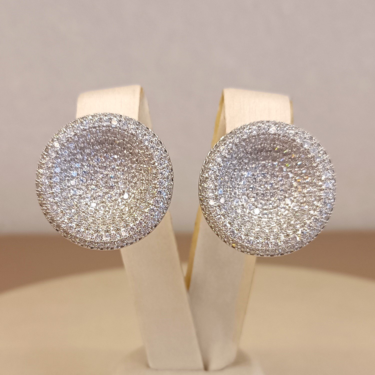 Brinco botão strass brilho 3819