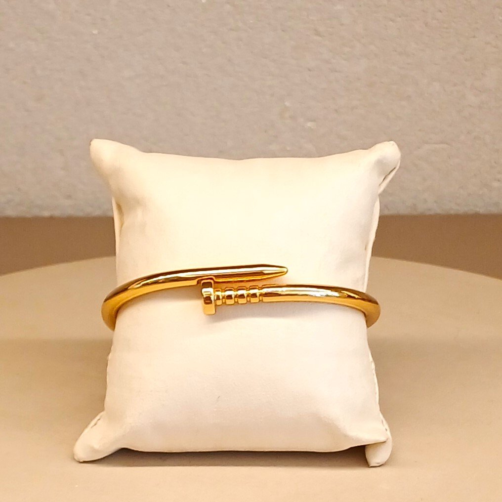 Pulseira prego dourado  - 1868